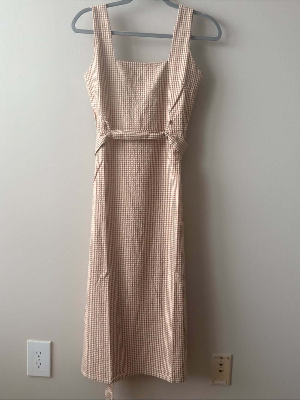 NWT Sleeveless Square-Neck Midi Dress in Beige Gingham